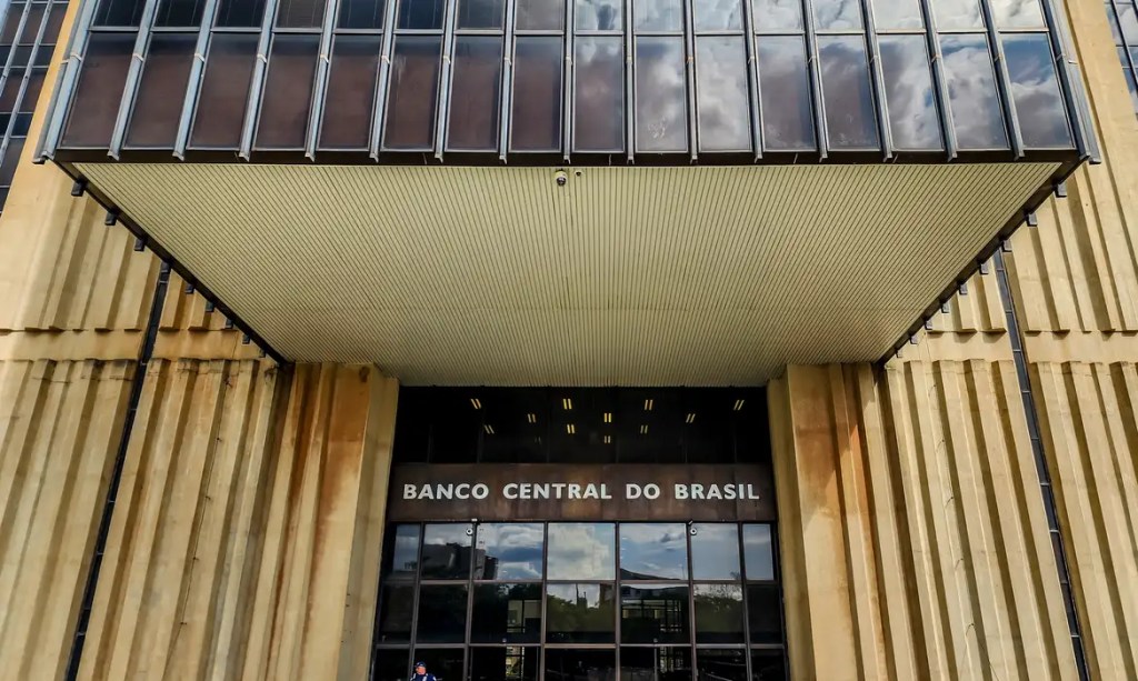 COPOM reduziu taxa selic para 14%